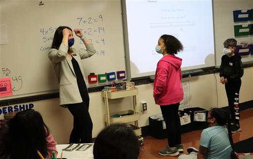 Jeffries teacher with student teaching